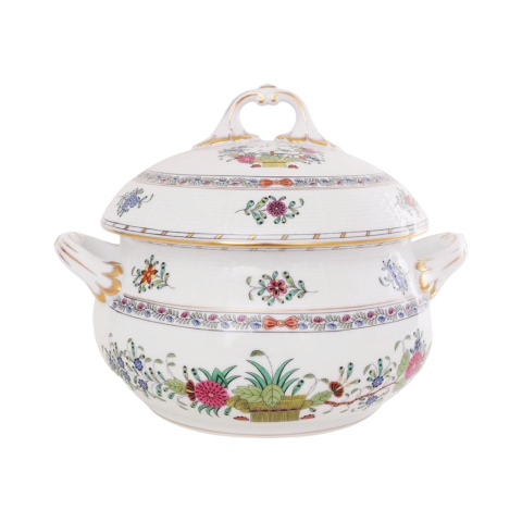 Soup tureen, strap knob