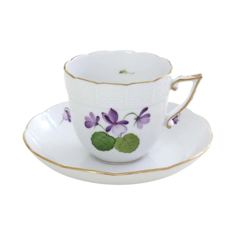 Coffeecup with saucer