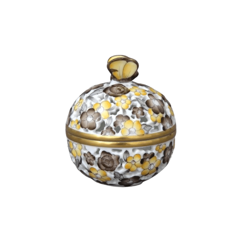 Bonbonniere, pierced, butterfly knob