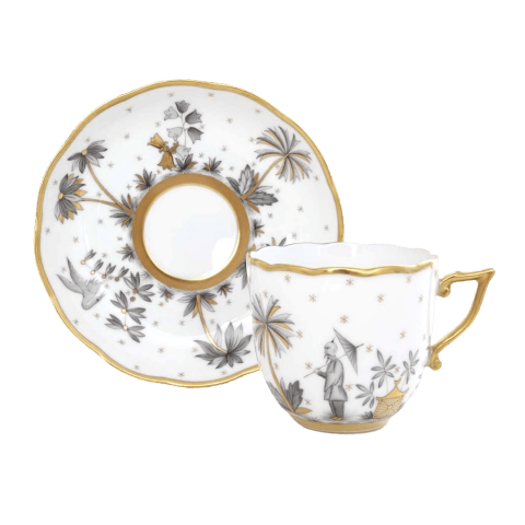 Coffeecup with saucer