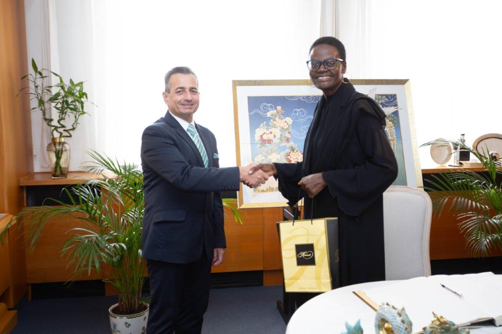 President of Inter-Parliamentary Union visits Herend