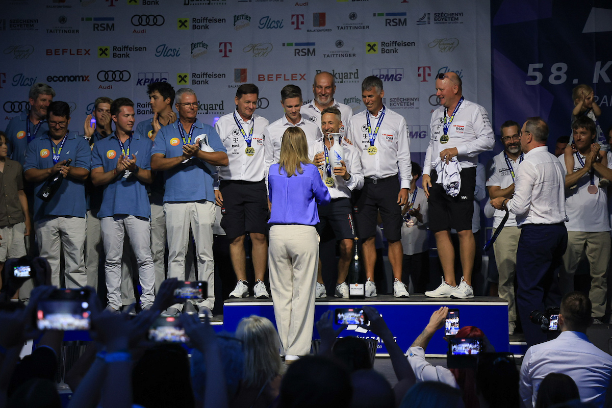 Herend porcelain trophies for winners of 58th Blue Ribbon Grand Prix